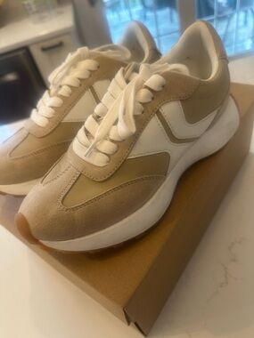 Steve Madden Beige and White Retro Runner Sneakers